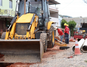 Cesama inicia nova etapa da instalação da rede tronco Pedra Bonita